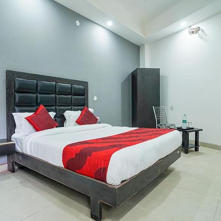 Hotel Red Snapper Couple Friendly At West Delhi New Delhi Extérieur photo