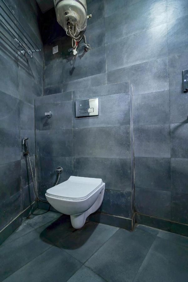 Hotel Red Snapper Couple Friendly At West Delhi New Delhi Extérieur photo
