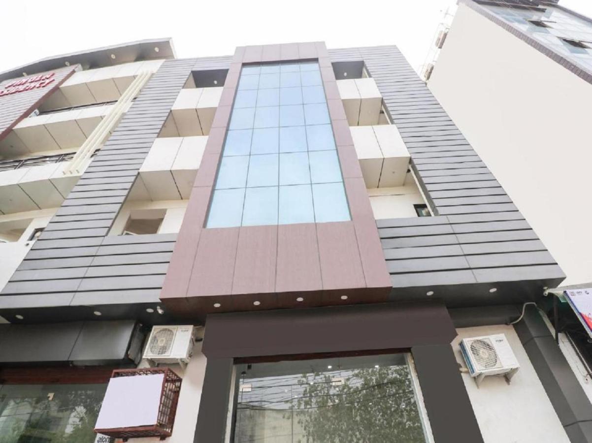 Hotel Red Snapper Couple Friendly At West Delhi New Delhi Extérieur photo